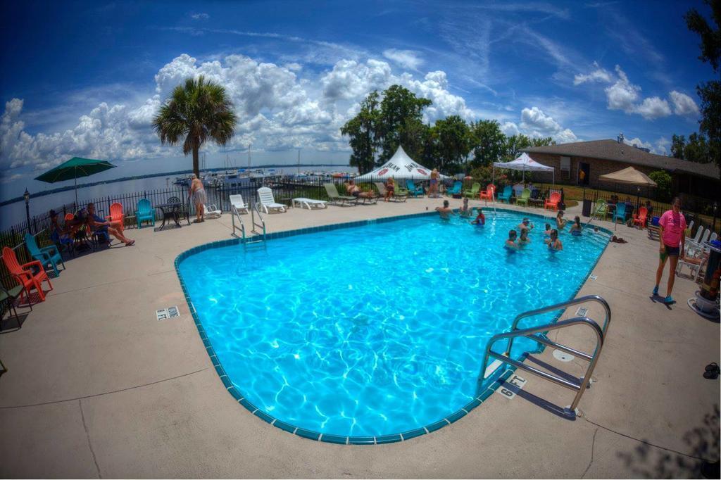 Crystal Cove Riverfront Resort Palatka Zewnętrze zdjęcie